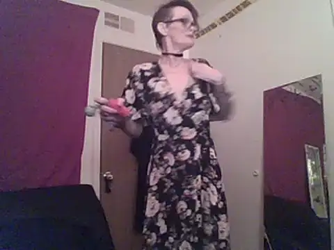 ivylee31 online show from December 4, 1:58 am