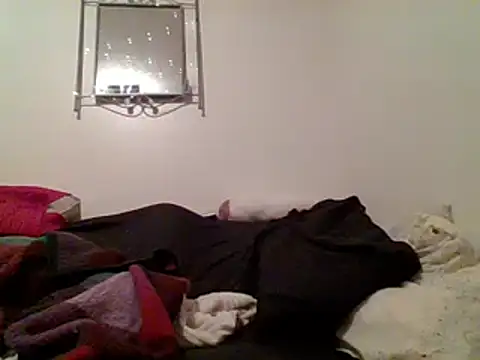 ivylee31 online show from December 5, 10:45 pm