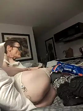 ivylee31 online show from January 9, 3:36 am