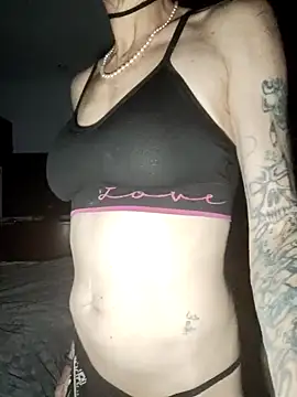 ivylee31 online show from January 14, 12:33 am