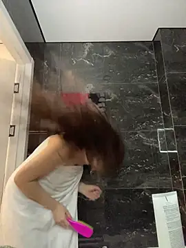 CurlyLara online show from November 10, 7:24 pm