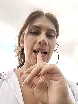 Alysson-- online show from January 16, 3:56 pm