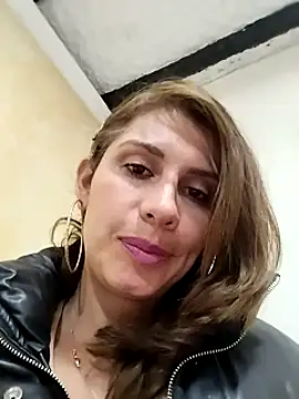 Alysson-- online show from January 24, 4:39 pm