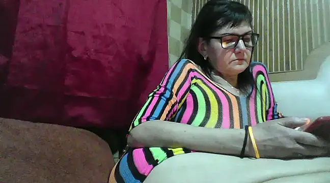 AlanaLaDream online show from March 5, 8:21 pm