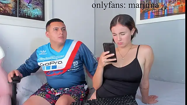 naughtyloverss online show from January 8, 7:24 pm