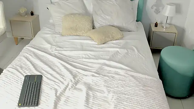 Khenta Michells online show from January 23, 10:43 am