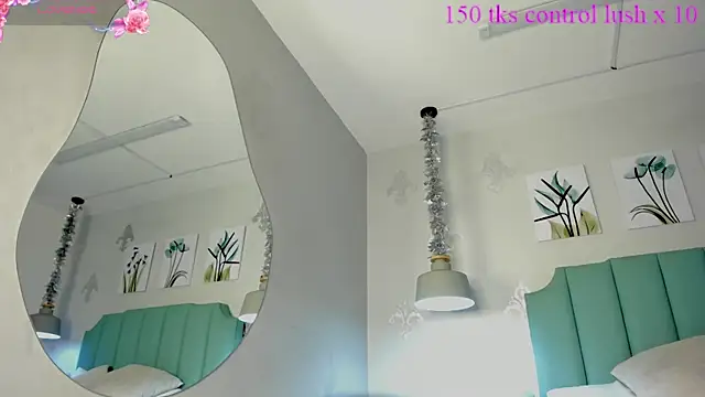 Khenta Michells online show from February 4, 12:55 pm