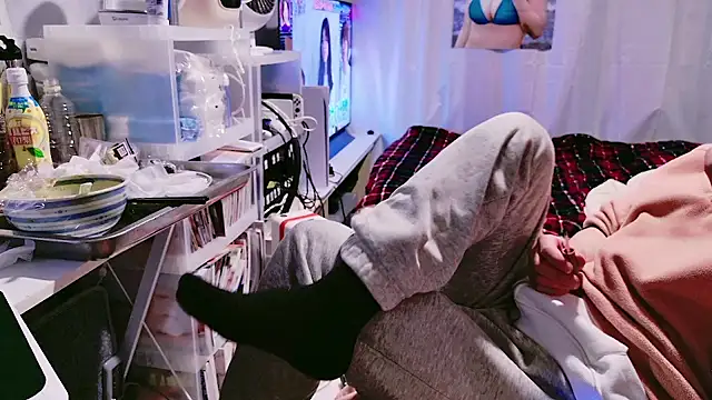 Im IVE LOVE online show from December 10, 3:01 pm