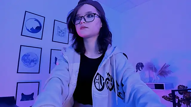 Elainebeness online show from December 20, 7:17 pm