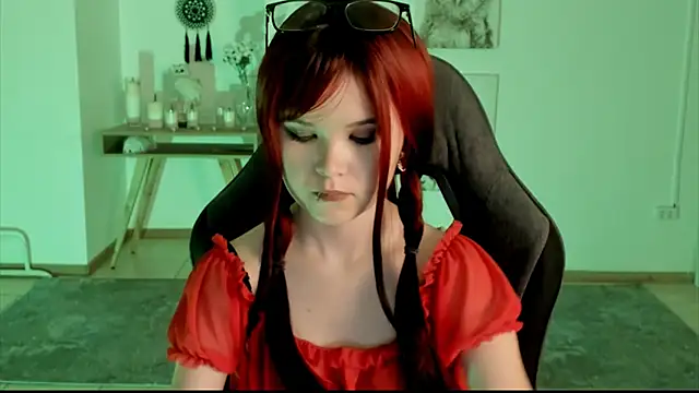 Elainebeness online show from January 12, 10:54 pm