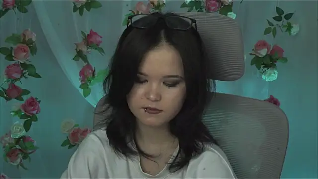 Elainebeness online show from February 7, 10:52 pm