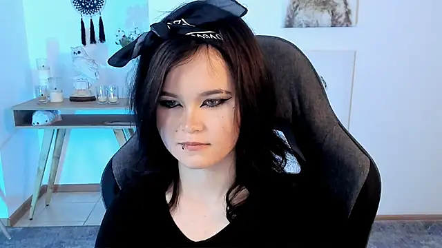 Elainebeness online show from February 26, 10:53 pm