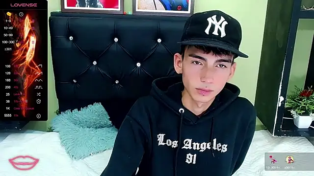 ttimy x boy online show from February 22, 9:59 pm