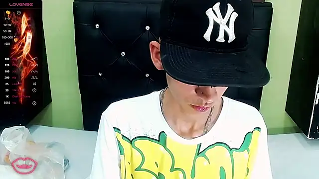 ttimy x boy online show from March 12, 11:12 pm