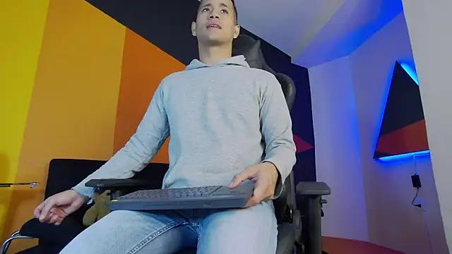 zaid lion online show from February 17, 12:16 pm