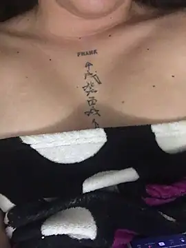 Snapshot of Miss_oliviaa chatting on January 15, 12:09 am Miss oliviaa online show from January 15, 12:09 am