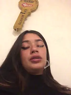 Snapshot of Miss_oliviaa chatting on January 19, 11:00 pm Miss oliviaa online show from January 19, 11:00 pm