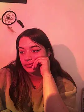 Snapshot of Miss_oliviaa chatting on February 5, 6:26 pm Miss oliviaa online show from February 5, 6:26 pm