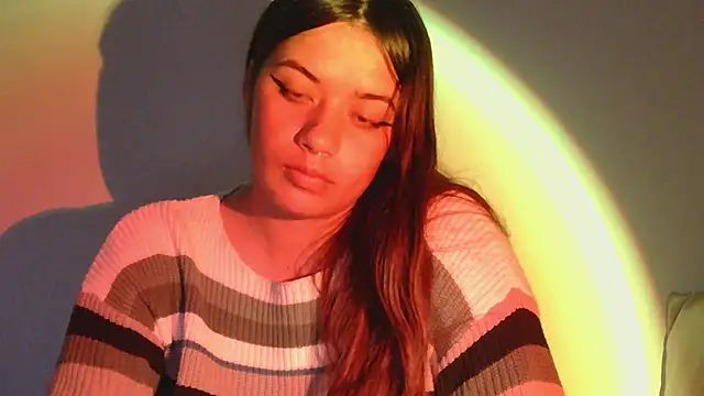 Snapshot of Miss_oliviaa chatting on February 11, 11:12 pm Miss oliviaa online show from February 11, 11:12 pm