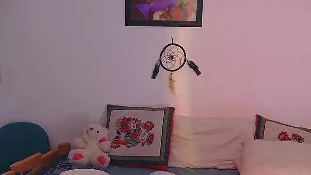 Snapshot of Miss_oliviaa chatting on March 14, 9:00 pm Miss oliviaa online show from March 14, 9:00 pm