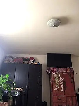 Snapshot of Miss_oliviaa chatting on September 18, 12:29 pm Miss oliviaa online show from September 18, 12:29 pm