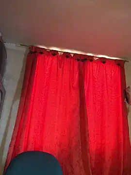 Snapshot of Miss_oliviaa chatting on October 16, 2:51 pm Miss oliviaa online show from October 16, 2:51 pm