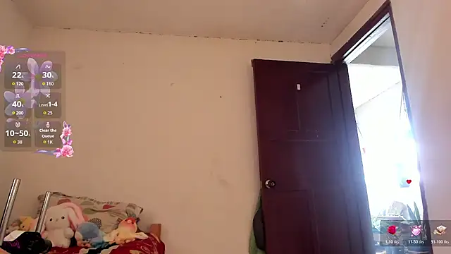 Snapshot of Miss_oliviaa chatting on October 17, 3:47 pm Miss oliviaa online show from October 17, 3:47 pm