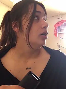 Snapshot of Miss_oliviaa chatting on November 21, 2:27 pm Miss oliviaa online show from November 21, 2:27 pm