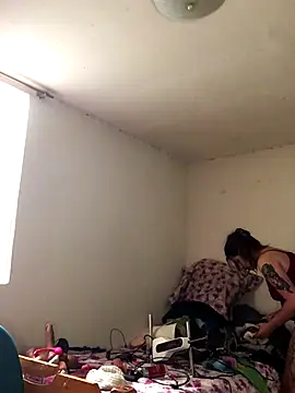 Snapshot of Miss_oliviaa chatting on November 28, 4:20 pm Miss oliviaa online show from November 28, 4:20 pm