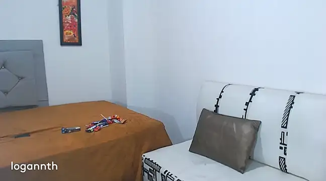 logannth online show from December 31, 7:20 am