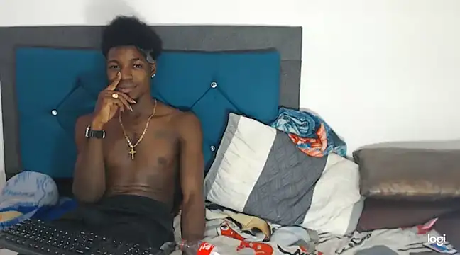 logannth online show from March 6, 10:26 pm