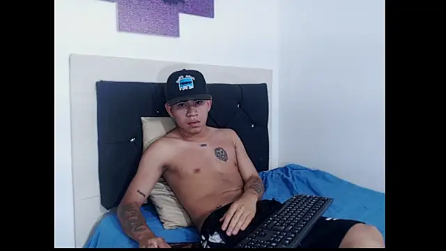 logannth online show from October 13, 9:15 pm