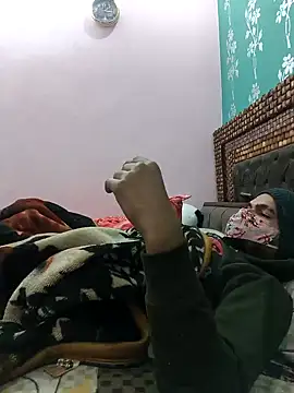 bigtitsqueen online show from December 13, 9:24 am