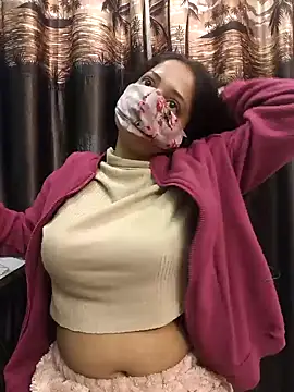 bigtitsqueen online show from December 17, 3:50 am