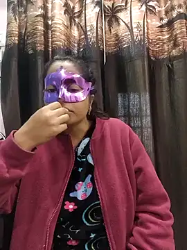 bigtitsqueen online show from December 19, 3:40 am