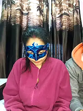 bigtitsqueen online show from January 9, 7:42 am