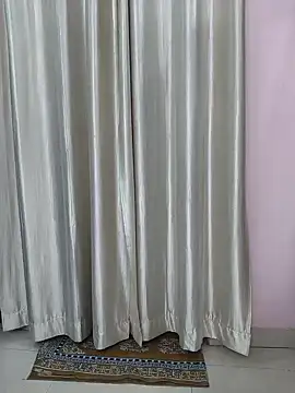 bigtitsqueen online show from January 12, 5:03 am