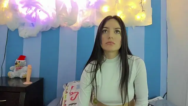 britny clouds online show from December 8, 9:41 pm