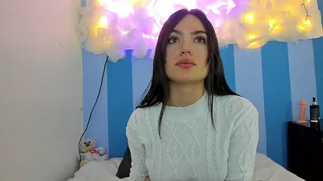 britny clouds online show from January 9, 4:06 pm