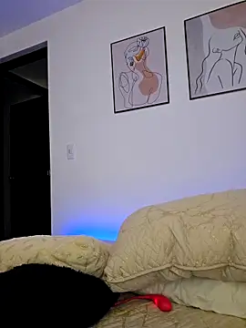 VictoriaEvaans  online show from February 14, 12:51 am