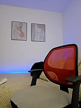 VictoriaEvaans  online show from March 1, 10:10 pm