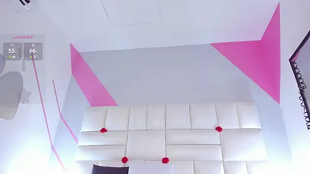 Nicol Betancur online show from December 22, 2:38 pm