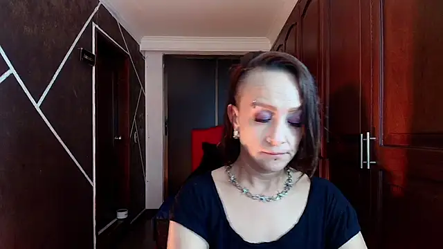 NatashaMason  online show from February 4, 11:49 am