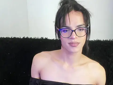 Snapshot of kerly_monroe chatting on October 16, 8:21 pm kerly monroe online show from October 16, 8:21 pm