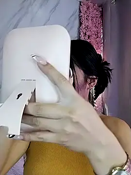 Nanda Vixen online show from September 24, 10:35 pm