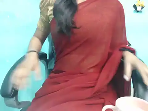 Yashi online show from February 13, 8:24 pm