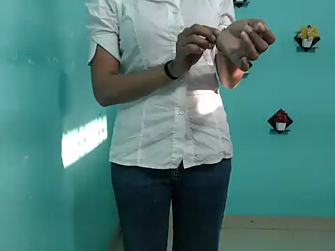 Yashi online show from February 20, 10:48 am