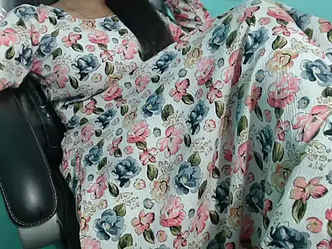 Yashi online show from February 26, 8:00 pm