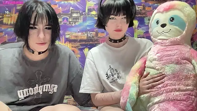 Snapshot of SIBBLlnGraypac chatting on February 4, 9:10 pm SIBBLlnGraypac online show from February 4, 9:10 pm