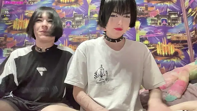 Snapshot of SIBBLlnGraypac chatting on February 5, 9:18 pm SIBBLlnGraypac online show from February 5, 9:18 pm